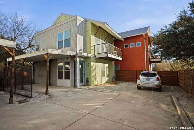 Homes For Rent - 422 Hays St<br/> San Antonio, TX 78202