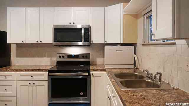 Apartment For Rent - 1506 Waverly Ave<br/> San Antonio, TX 78201