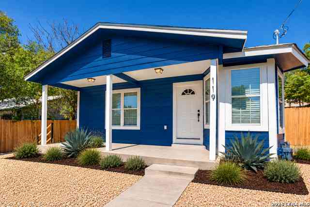Homes For Rent - 119 Clark Ave<br/> San Antonio, TX 78203