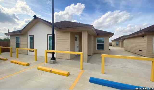 Apartment For Rent - 122 Fresno St #2<br/> Maverick County, Eagle Pass, TX 78852