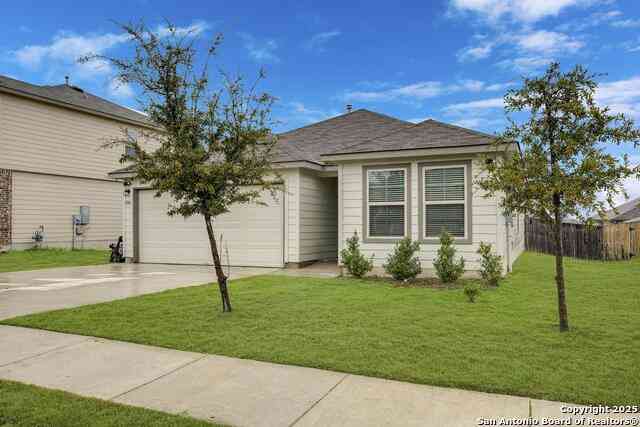 Homes For Rent - 6910 Shiraz Way<br/> Converse, TX 78109