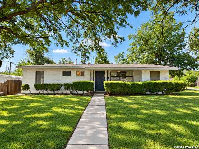 Homes For Rent - 242 Locknere Ln<br/> San Antonio, TX 78213