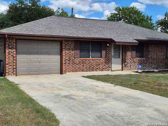 Homes For Rent - 240 Glenbrook Dr<br/> New Braunfels, TX 78130