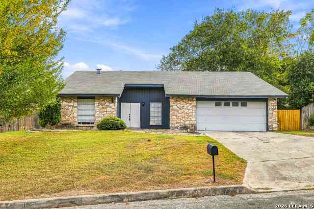 Homes For Rent - 13519 Brinwood<br/> Universal City, TX 78148