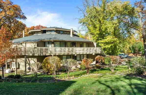 Condo For Sale - 601 Knollwood #B<br/> Fontana, WI 53125