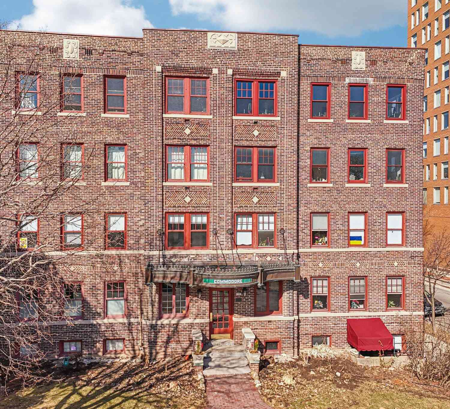 Condo For Sale - 1983 N Summit #34<br/> Milwaukee, WI 53202