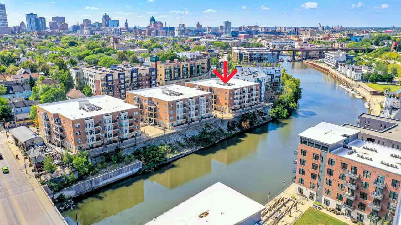 Condo For Sale - 1905 N Water #207<br/> Milwaukee County, Milwaukee, WI 53202
