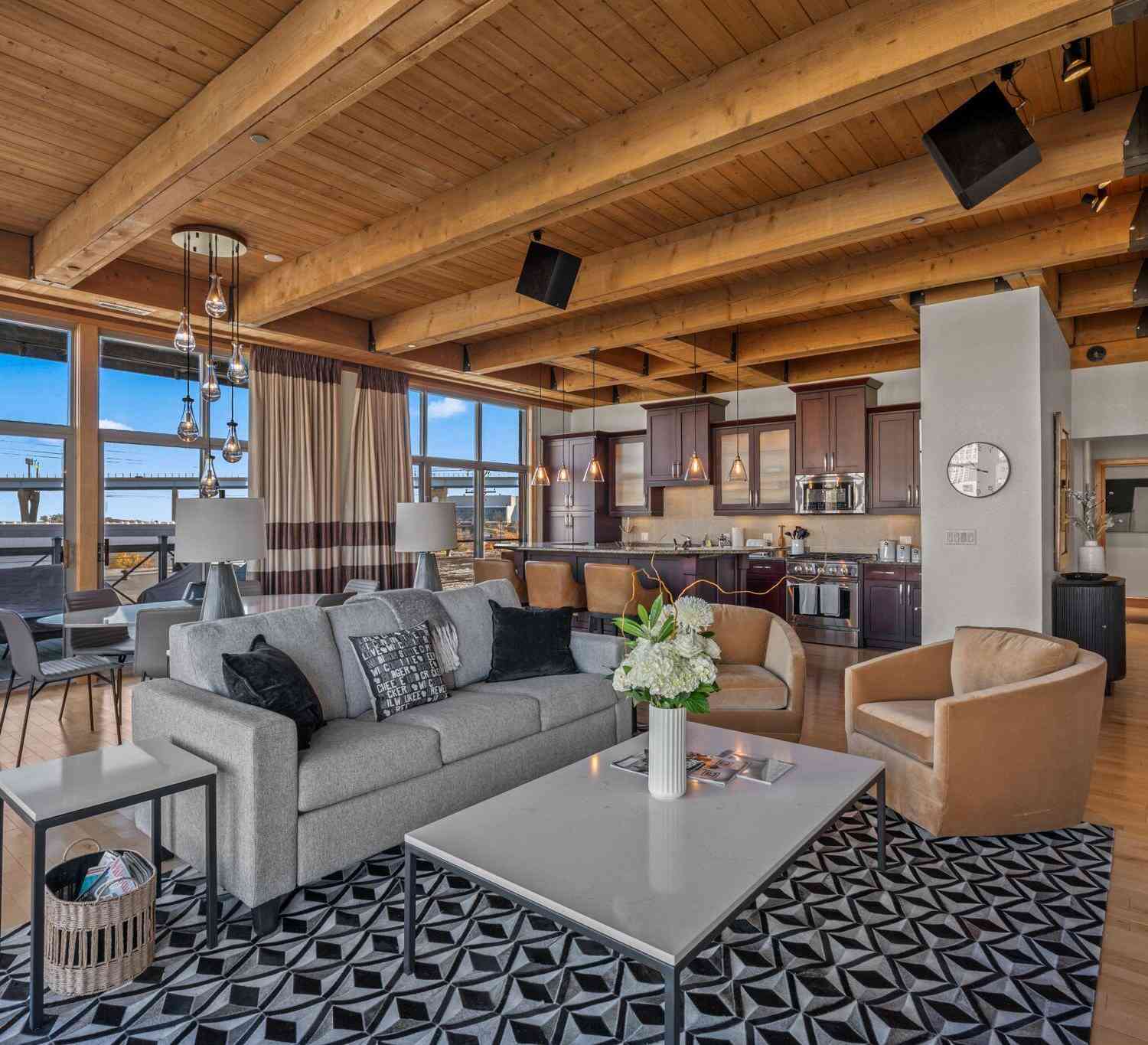 Condo For Sale - 541 E Erie #302<br/> Milwaukee, WI 53202