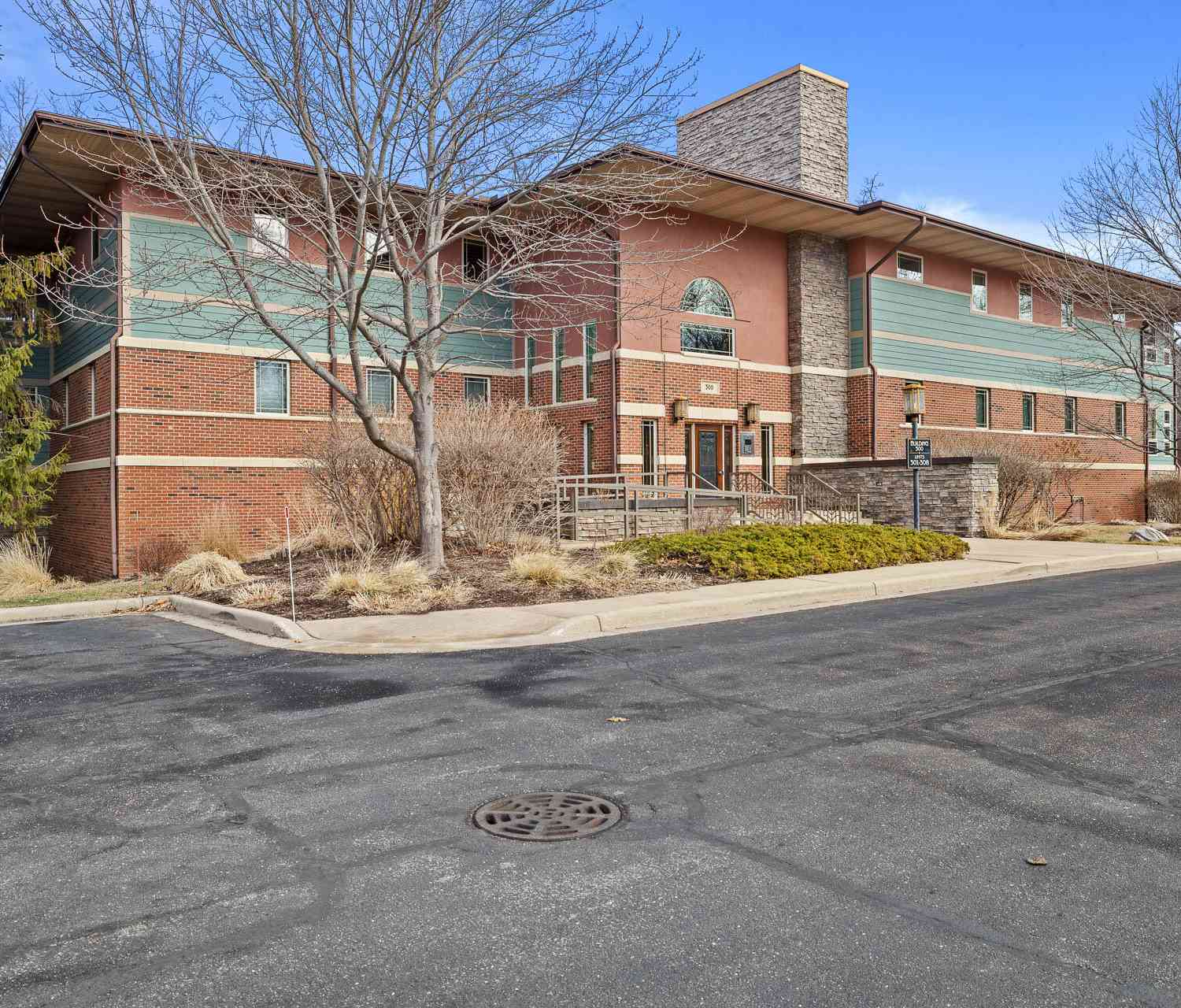 Condo For Sale - 415 S Wells #303<br/> Lake Geneva, WI 53147