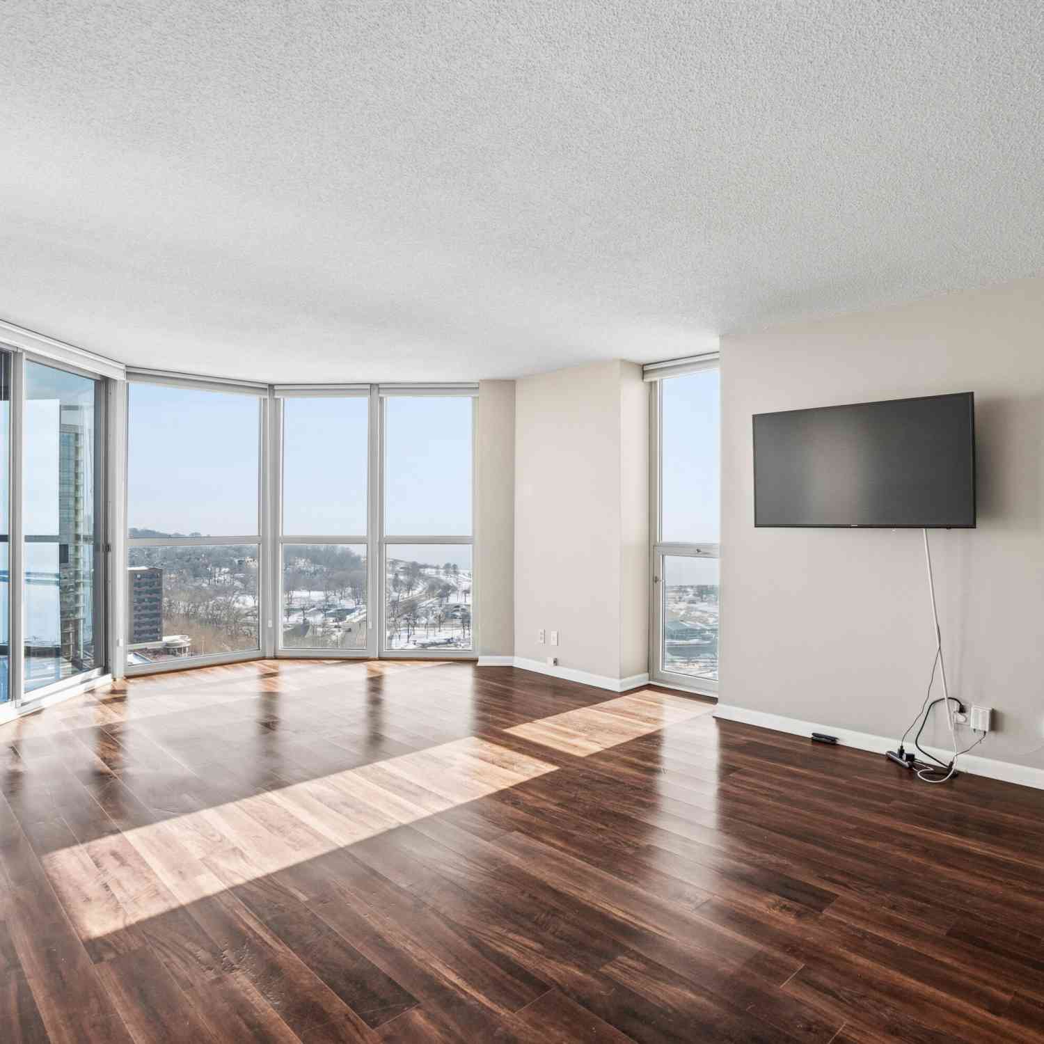 Condo For Sale - 1660 N Prospect #2002<br/> Milwaukee, WI 53202