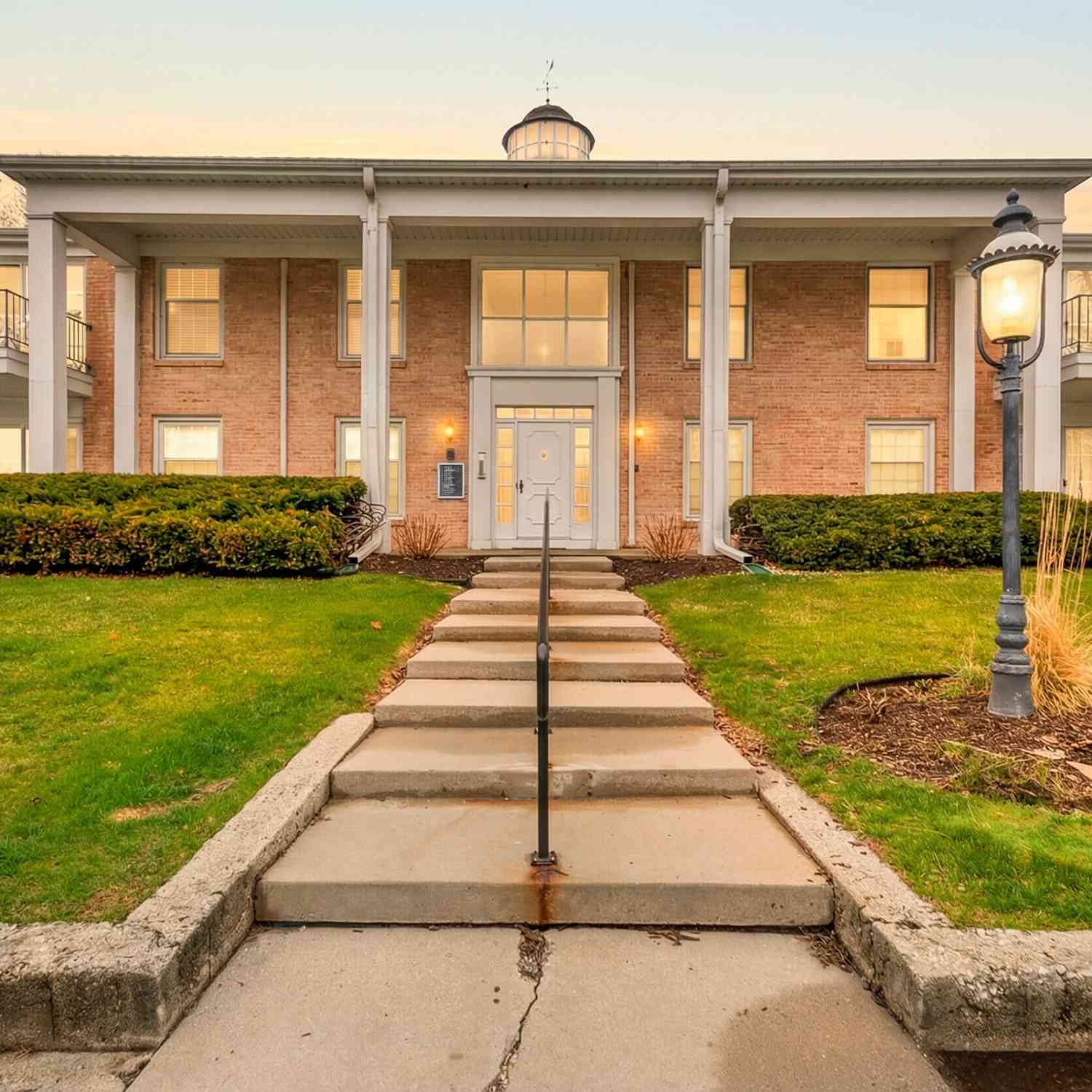 Condo For Sale - 1305 W Main #202<br/> Lake Geneva, WI 53147
