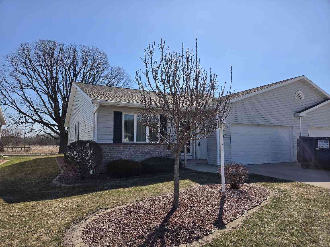 Condo For Sale - 2233 Knuell<br/> Manitowoc, WI 54220