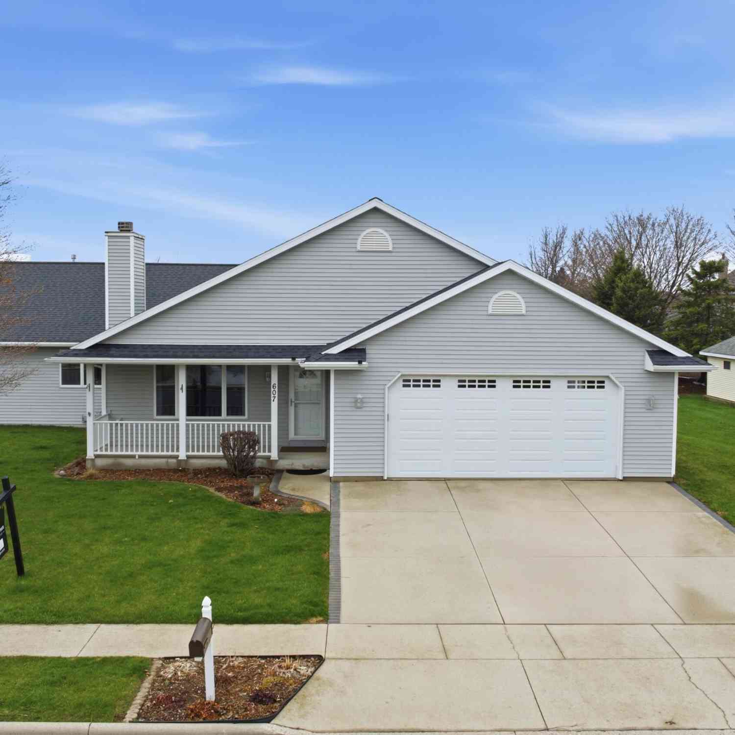Condo For Sale - 607 S 2nd<br/> Cedar Grove, WI 53013