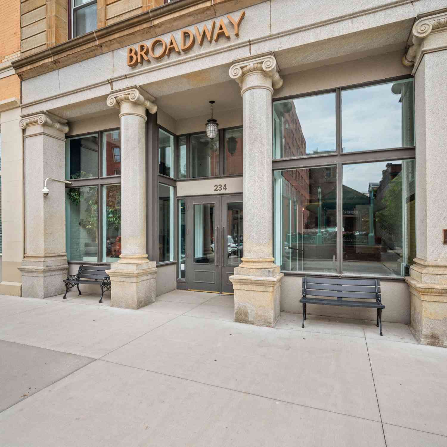 Condo For Sale - 234 N Broadway #516<br/> Milwaukee, WI 53202
