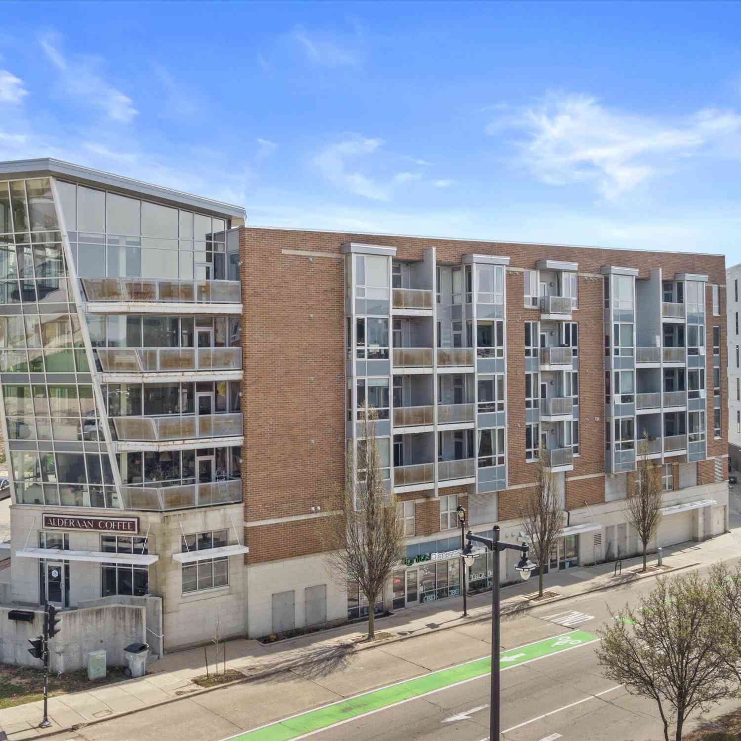 Condo For Sale - 1541 N Jefferson #405<br/> Milwaukee, WI 53202