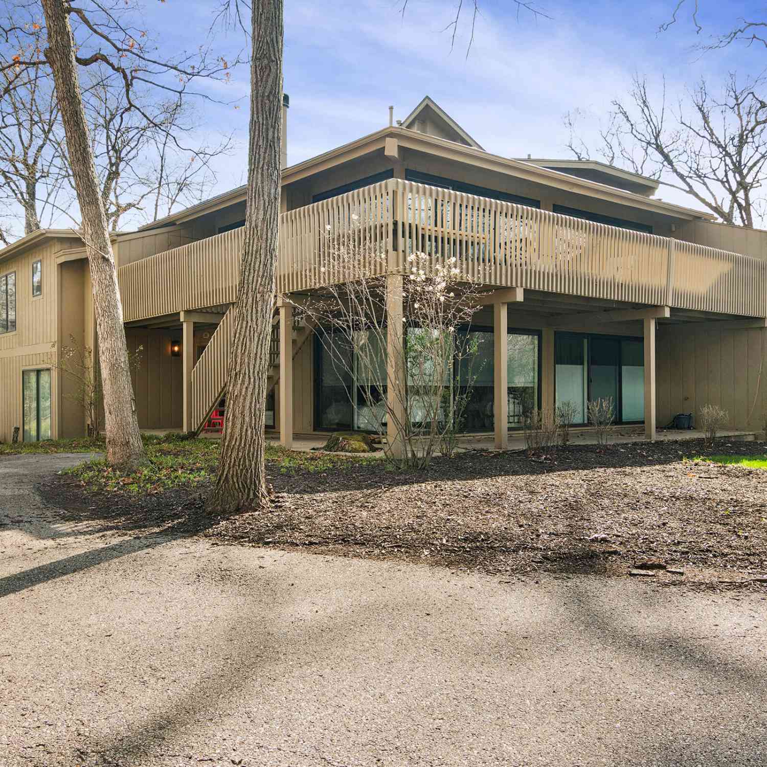 Condo For Sale - 501C Abbey Springs<br/> Fontana, WI 53125