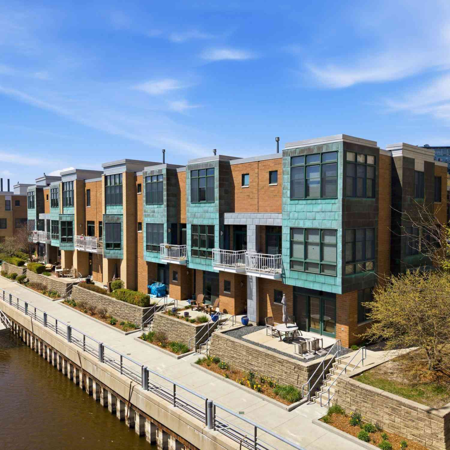 Condo For Sale - 1837 N Riverwalk<br/> Milwaukee, WI 53212
