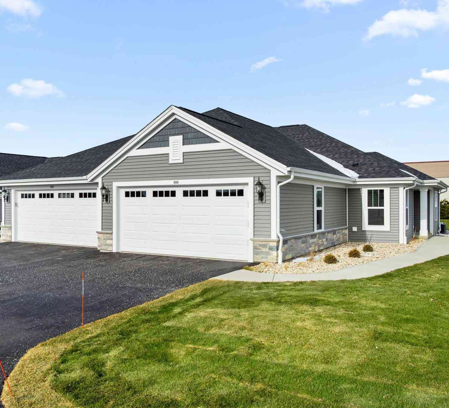 Condo For Sale - 500 Hunter Oaks #1002<br/> Jefferson County, Watertown, WI 53094
