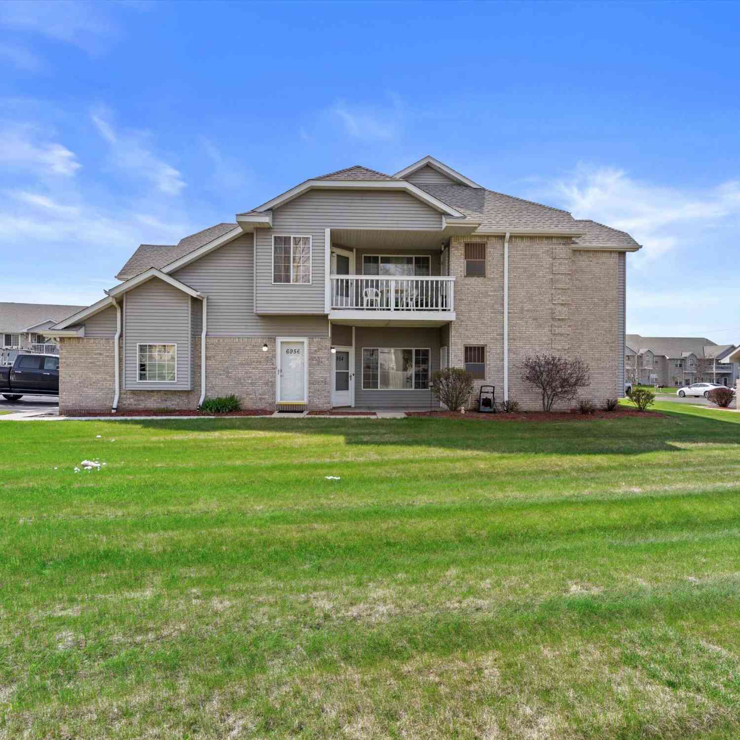 Condo For Sale - 6954 S Rolling Meadows<br/> Oak Creek, WI 53154
