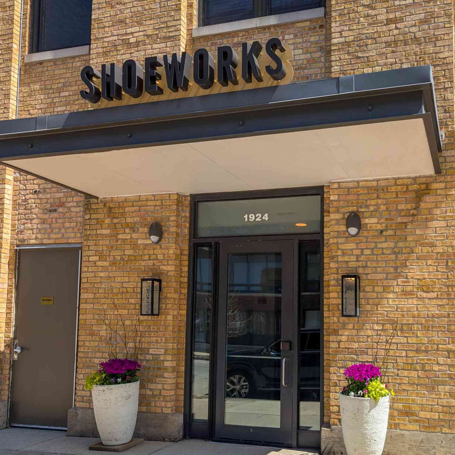 Condo For Sale - 1924 N Hubbard #216<br/> Milwaukee, WI 53212