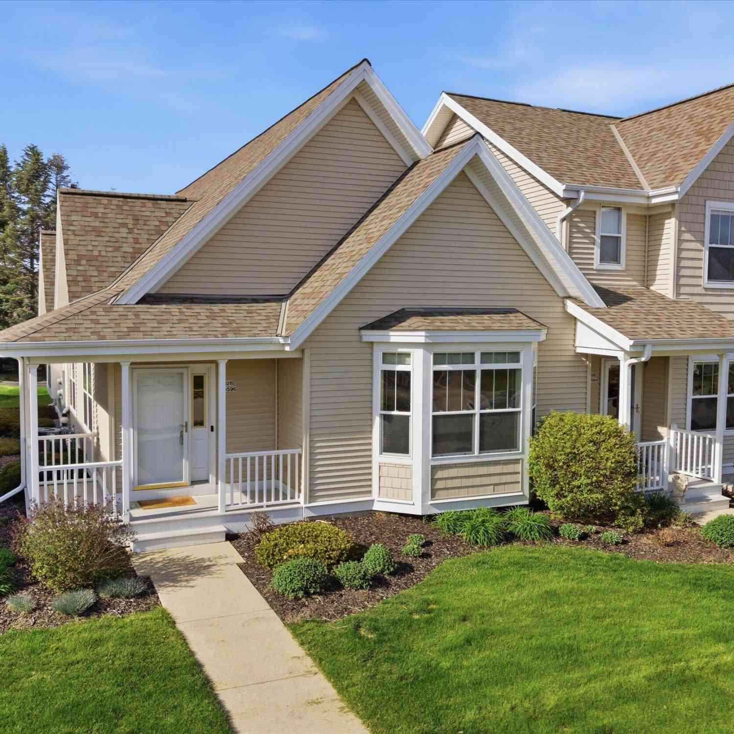 Condo For Sale - N28W6596 Alyce<br/> Cedarburg, WI 53012