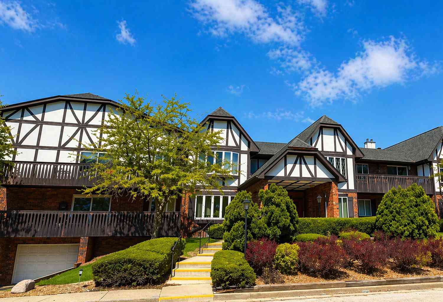 Condo For Sale - 8900 N Park Plaza #112<br/> Brown Deer, WI 53223