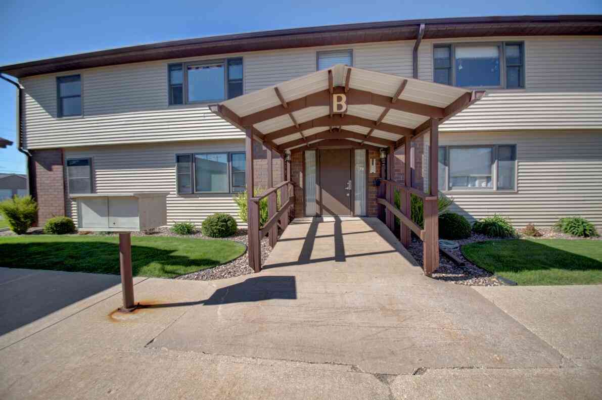 Condo For Sale - 730 10th<br/> Onalaska, WI 54650