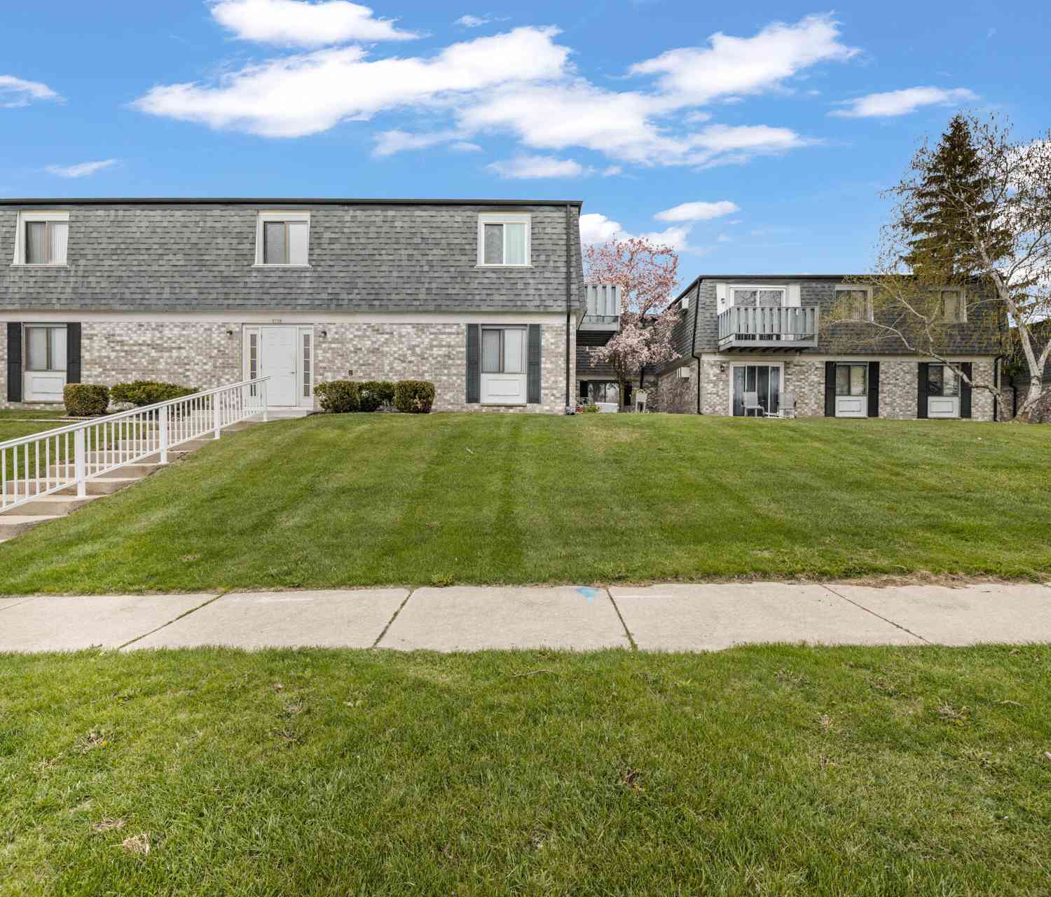 Condo For Sale - 1700 Creek #204<br/> West Bend, WI 53090