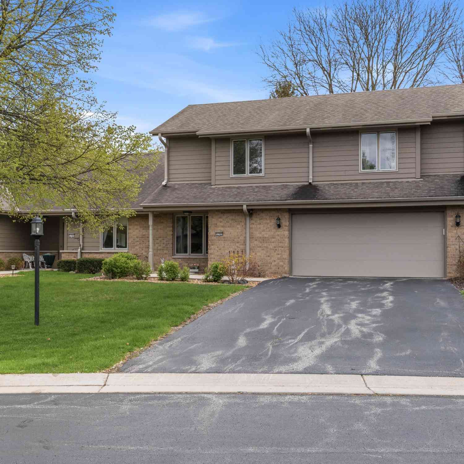 Condo For Sale - 3770 Klondike #B<br/> Brookfield, WI 53045