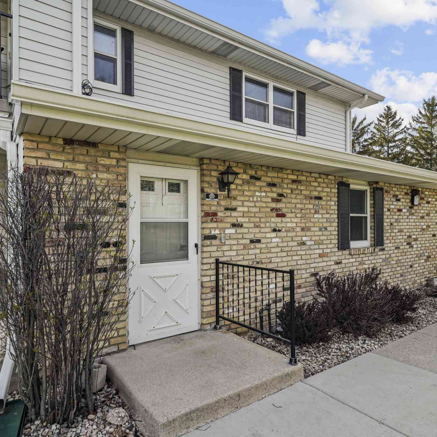 Condo For Sale - 8631 31st #201<br/> Kenosha, WI 53142