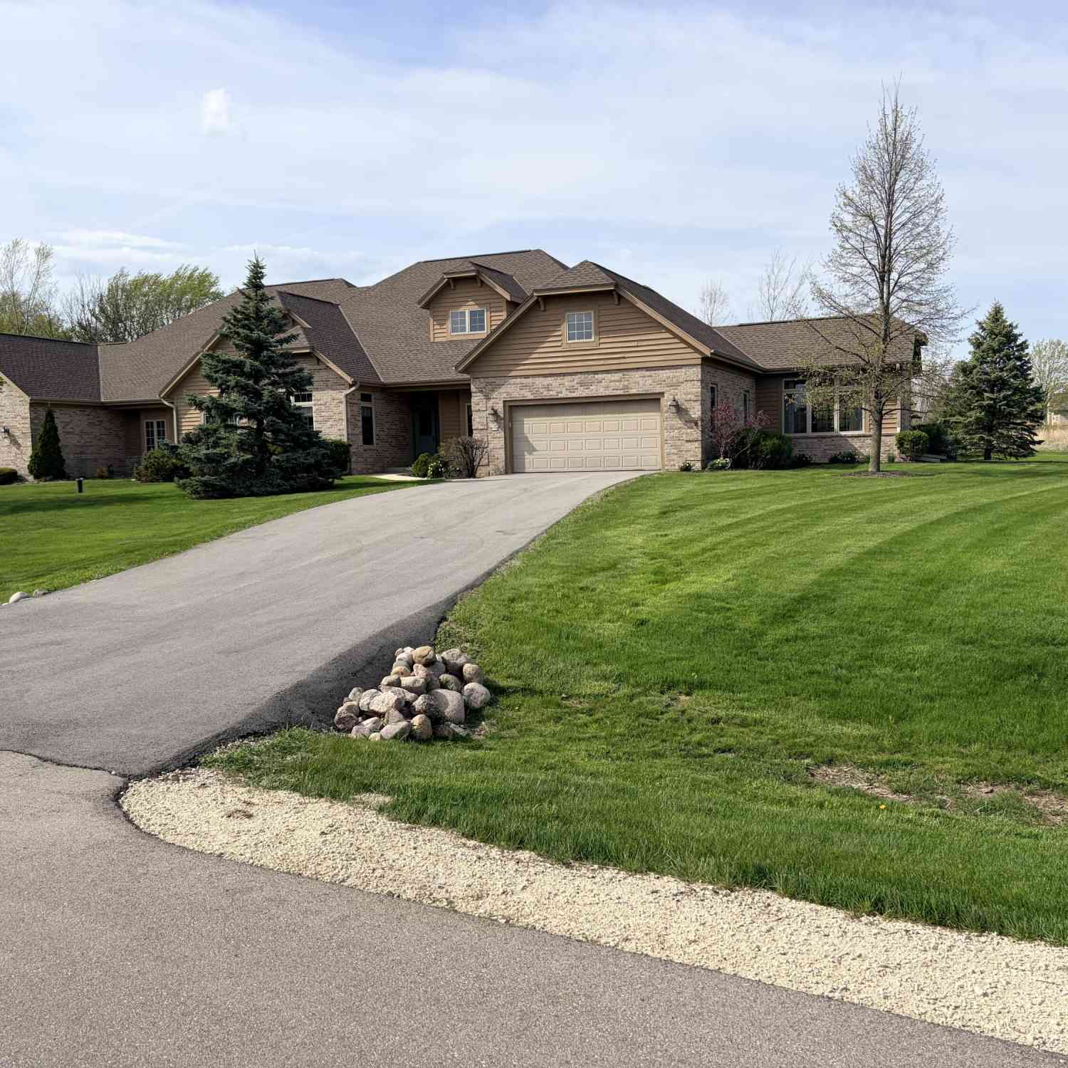 Condo For Sale - 10803 N Essex<br/> Mequon, WI 53092