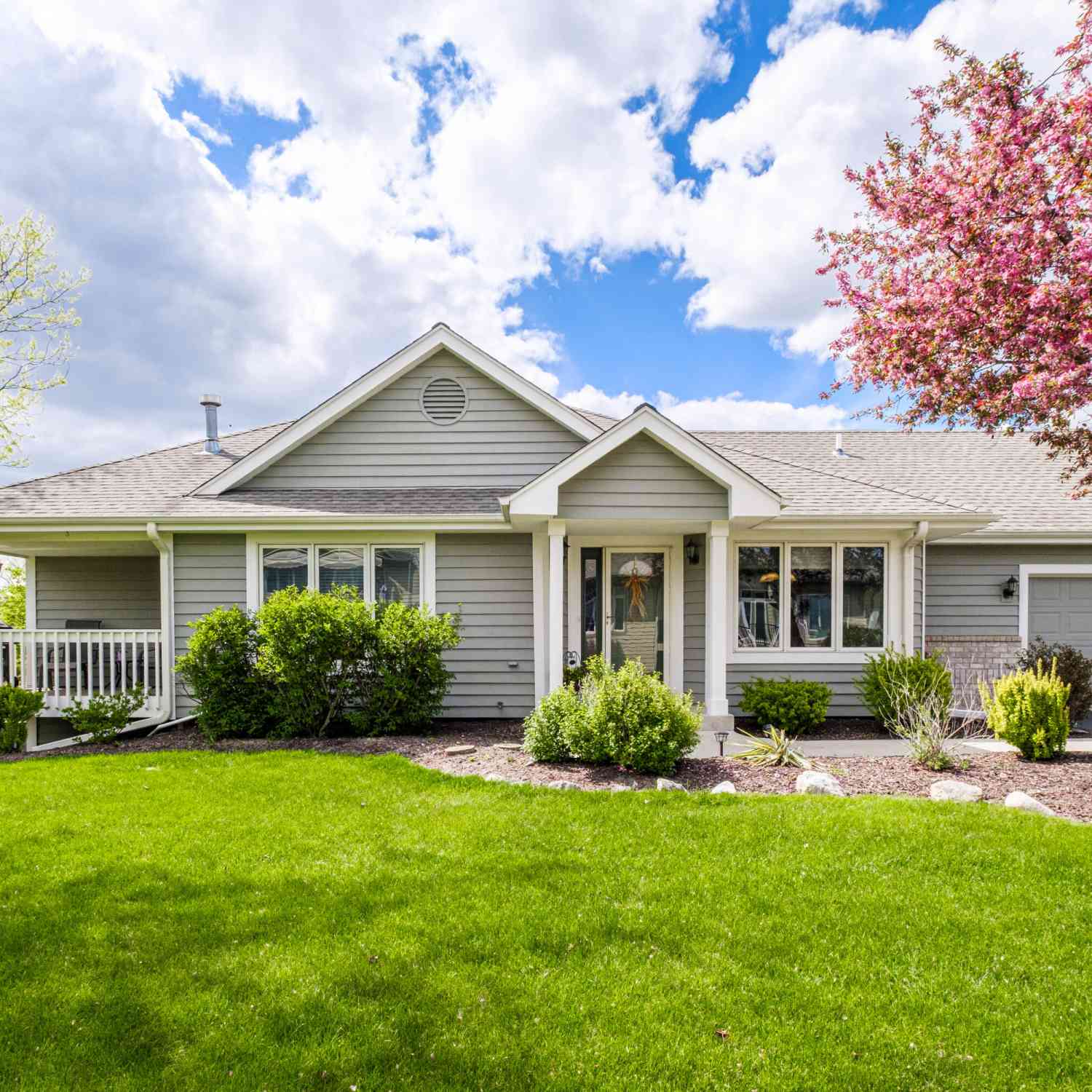 Condo For Sale - W264N2062 Deer Haven #UNIT 1<br/> Pewaukee, WI 53072