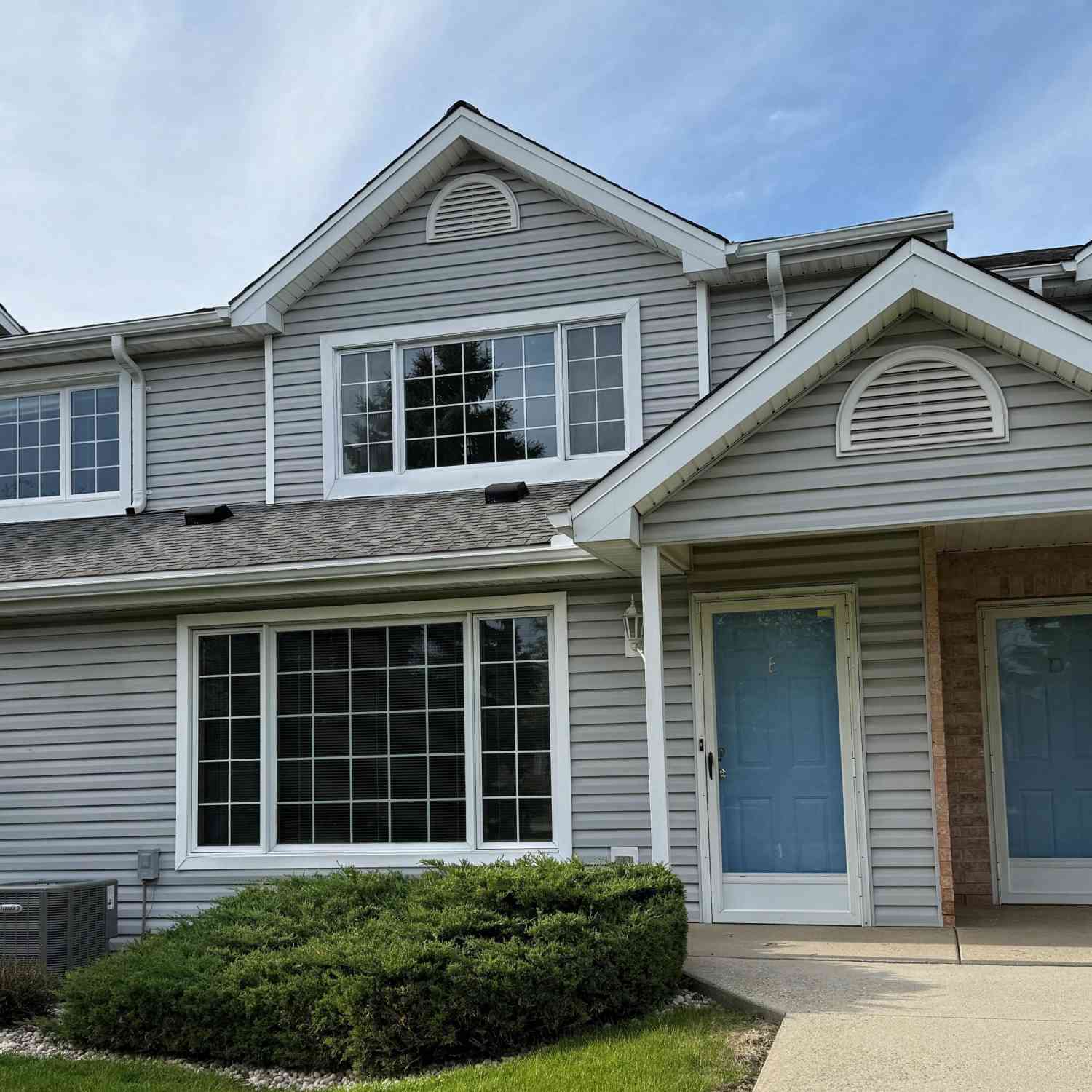 Condo For Sale - 10320 W Whitnall Edge #E<br/> Franklin, WI 53132