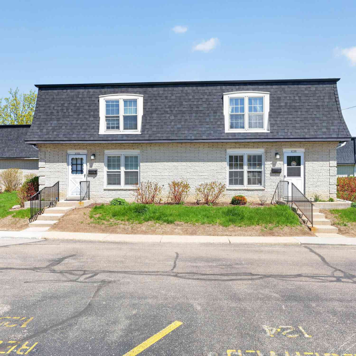 Condo For Sale - 4100 W Cherrywood<br/> Brown Deer, WI 53209