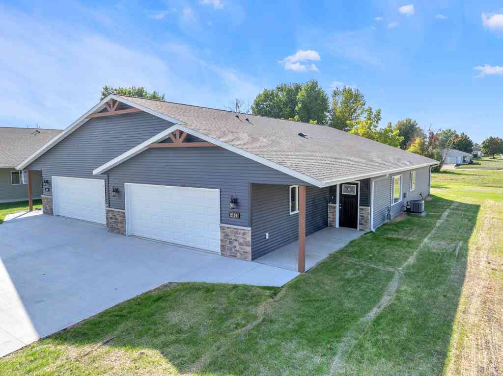 Condo For Sale - 2100 S 21st<br/> Manitowoc, WI 54220