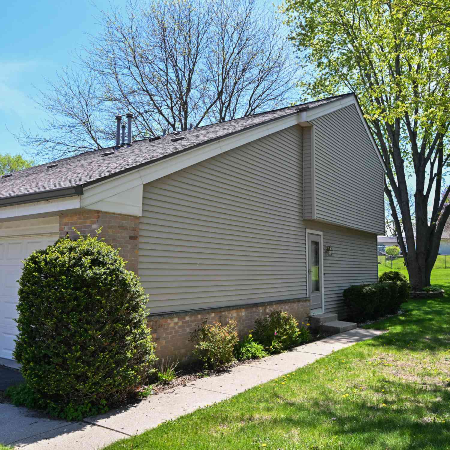 Condo For Sale - 7365 S Delaine<br/> Oak Creek, WI 53154