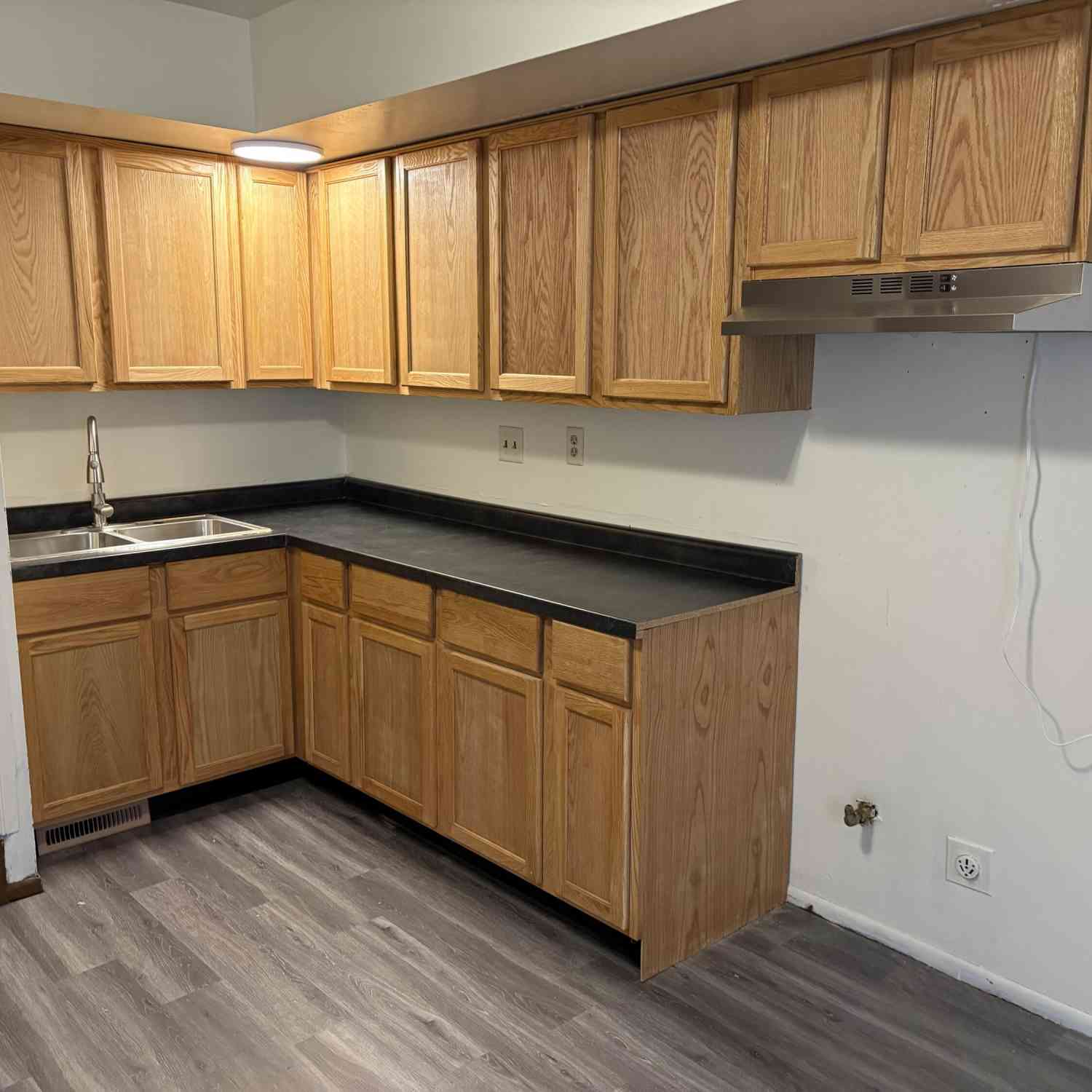 Condo For Sale - 9011 N Swan #M<br/> Milwaukee, WI 53224