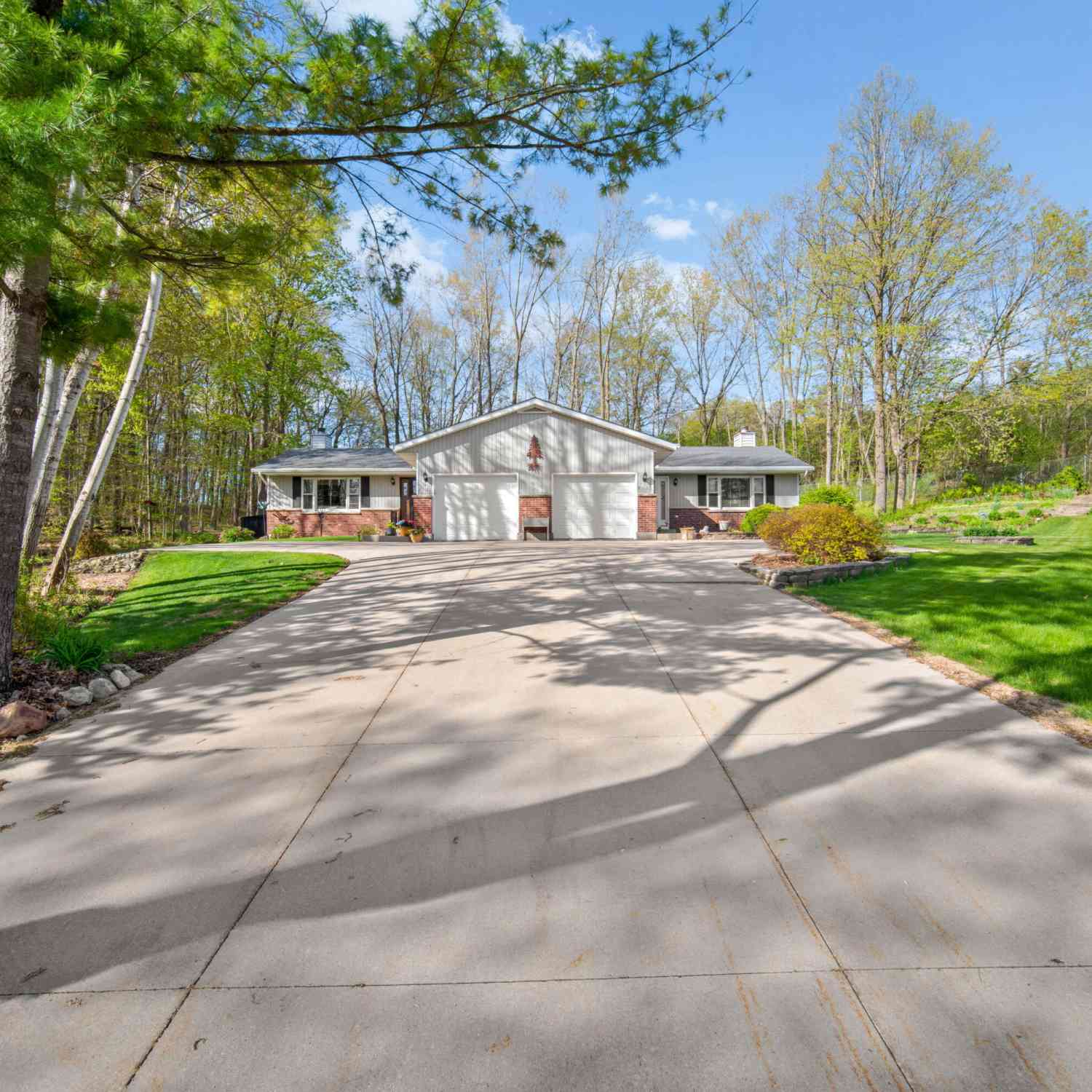 Condo For Sale - 2120 Willowbrook<br/> West Bend, WI 53090
