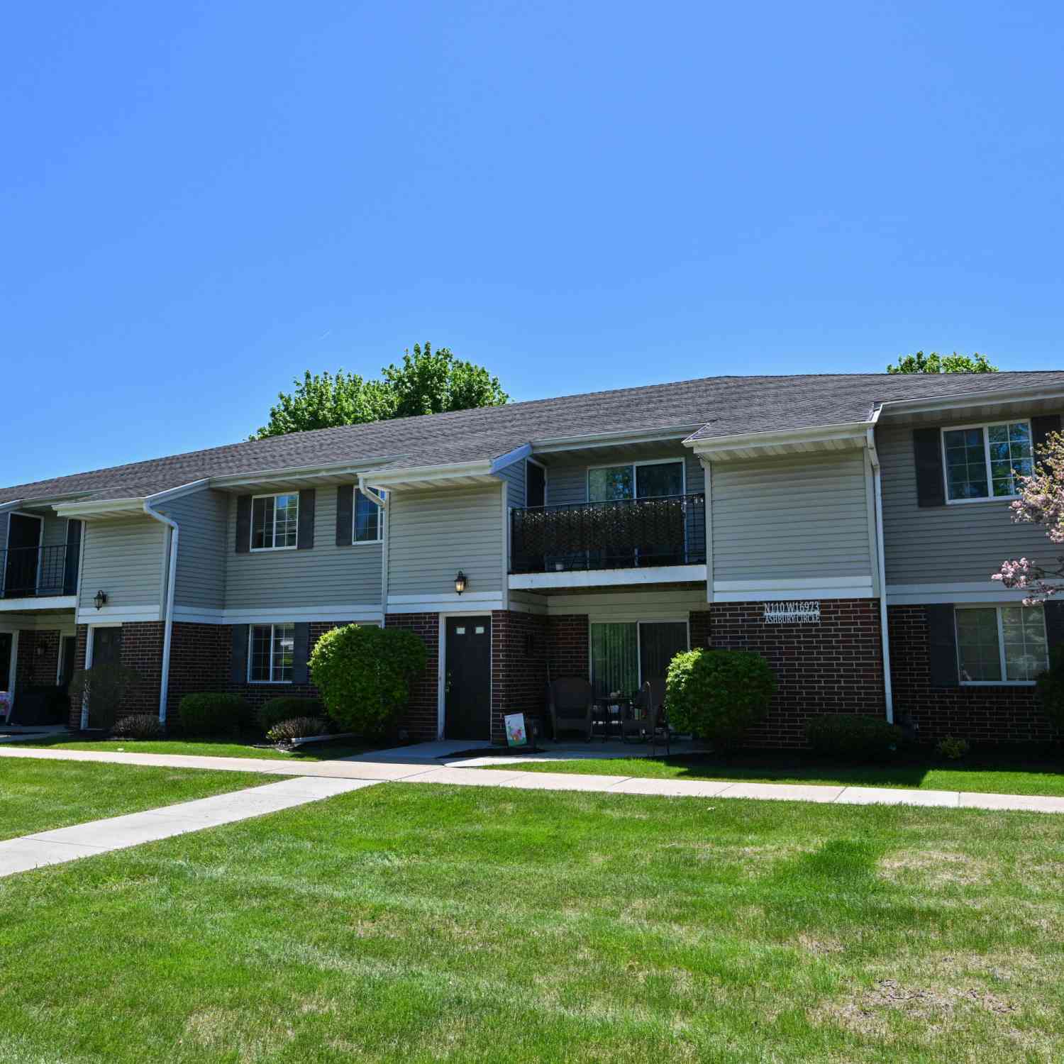 Condo For Sale - N110W16973 Ashbury #3<br/> Germantown, WI 53022
