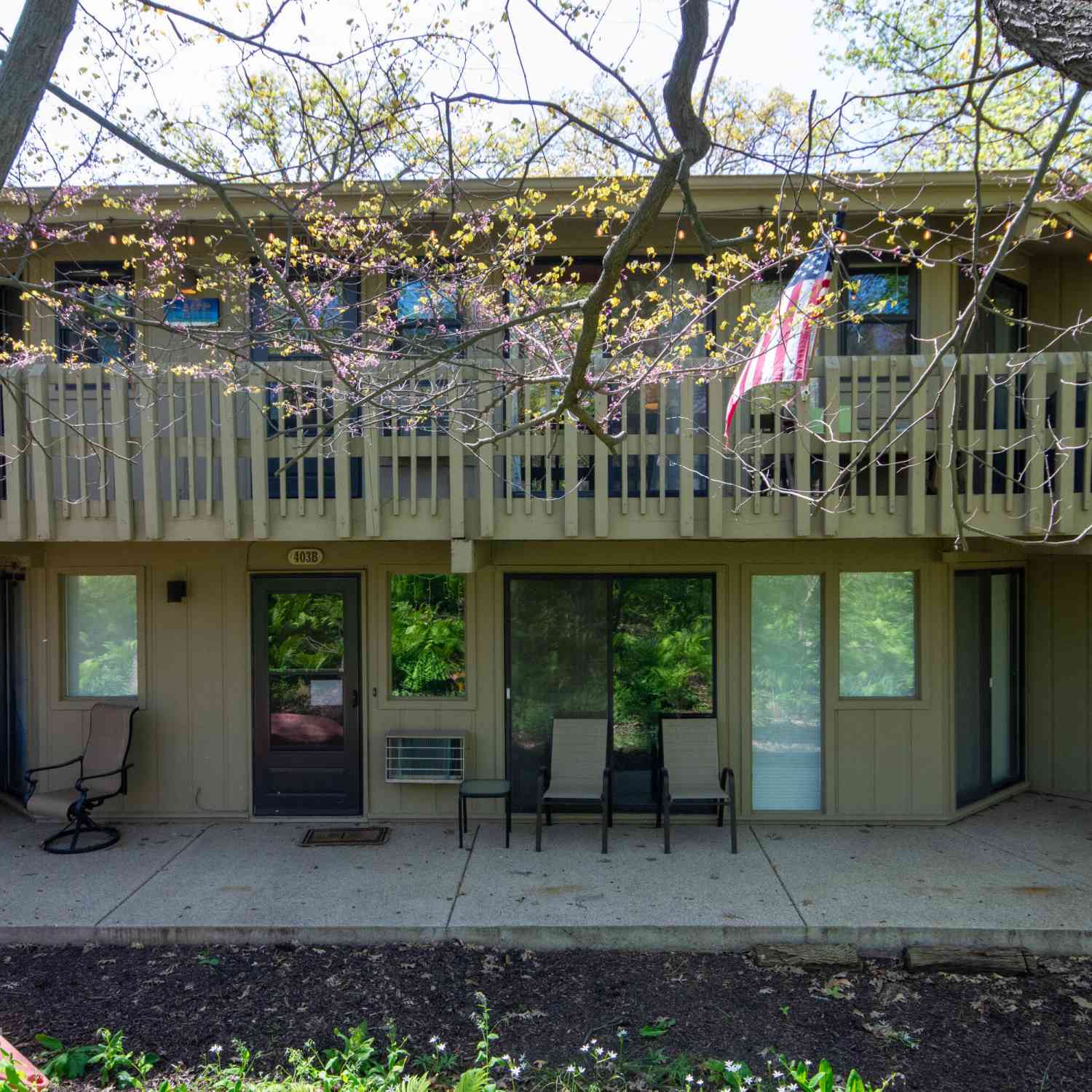 Condo For Sale - 403 Deerpath #F<br/> Fontana, WI 53125