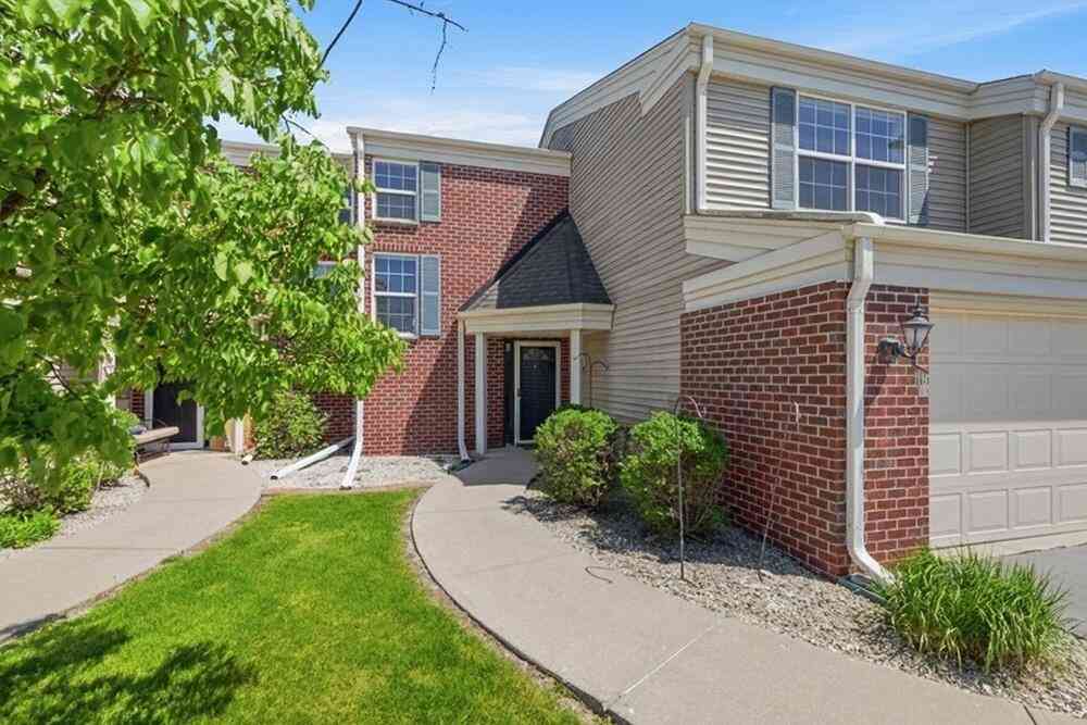 Condo For Sale - N16W26512 Golf View #E<br/> Pewaukee, WI 53072