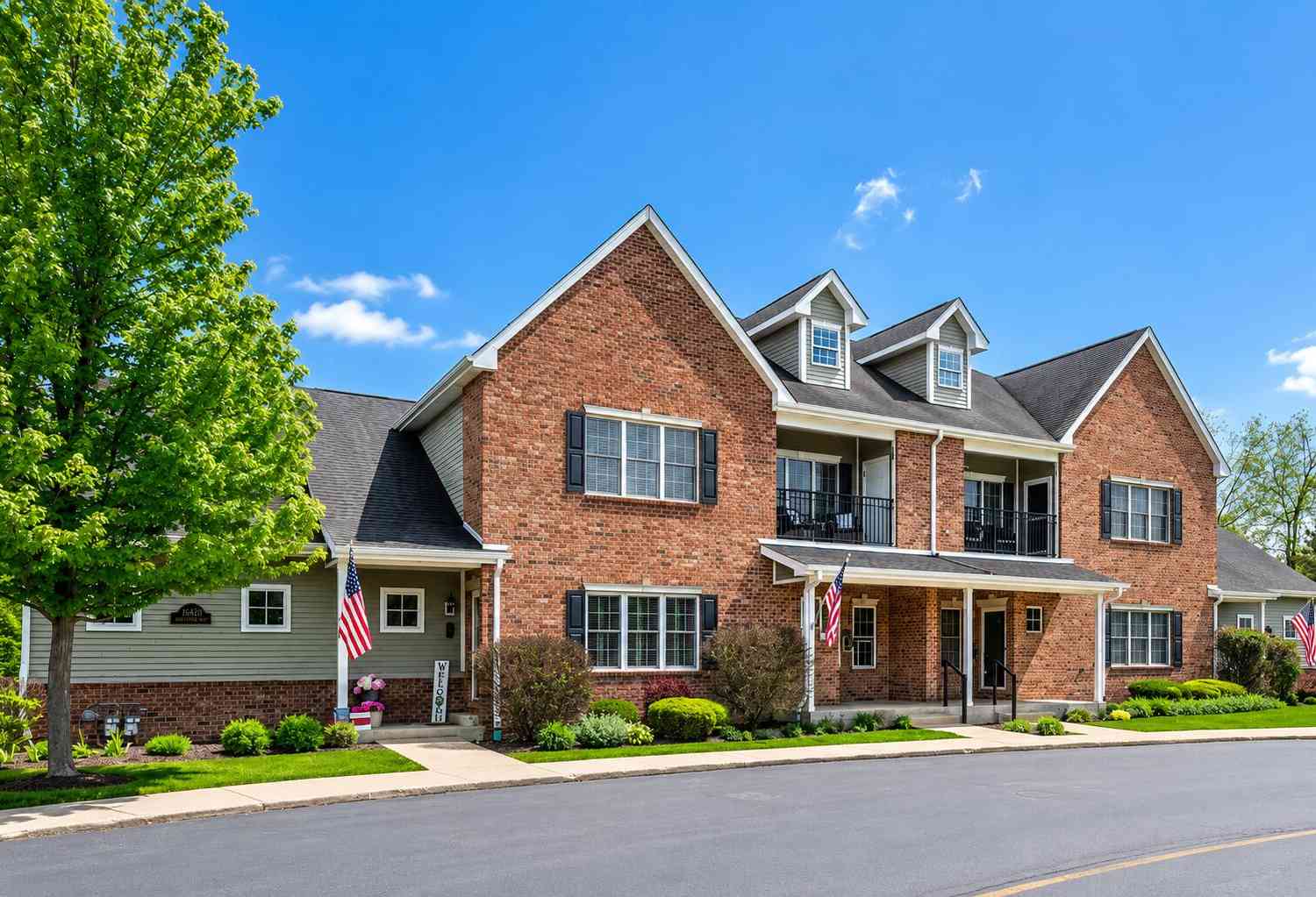 Condo For Sale - 19533 Jamestown #201<br/> Bristol, WI 53104