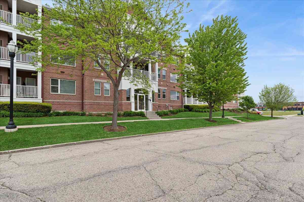 Condo For Sale - 318 57th #105<br/> Kenosha, WI 53140