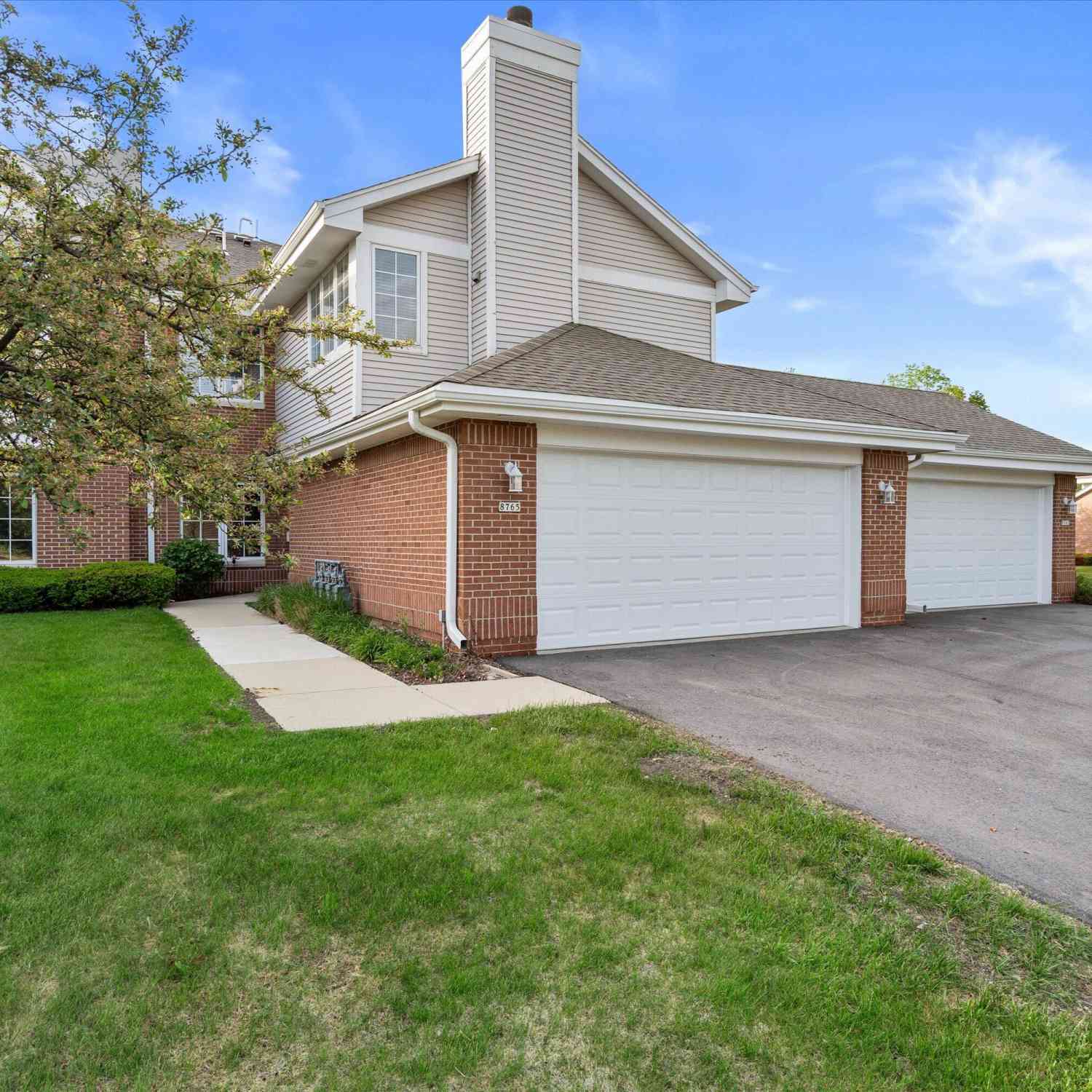 Condo For Sale - 8765 Westlake<br/> Greendale, WI 53129