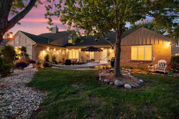 Condo For Sale - 10041 N Holmes<br/> Mequon, WI 53092