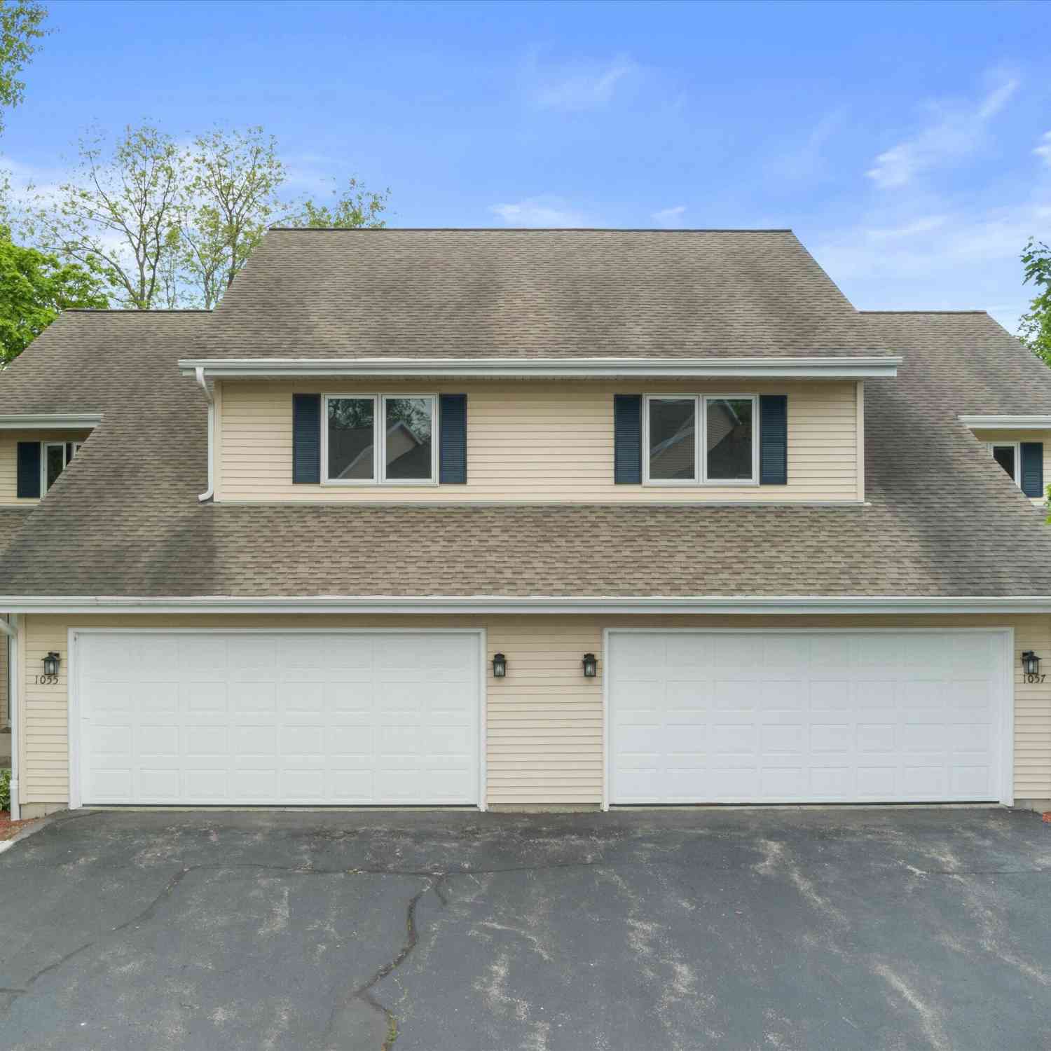 Condo For Sale - 1057 Fleetfoot<br/> Waukesha, WI 53186