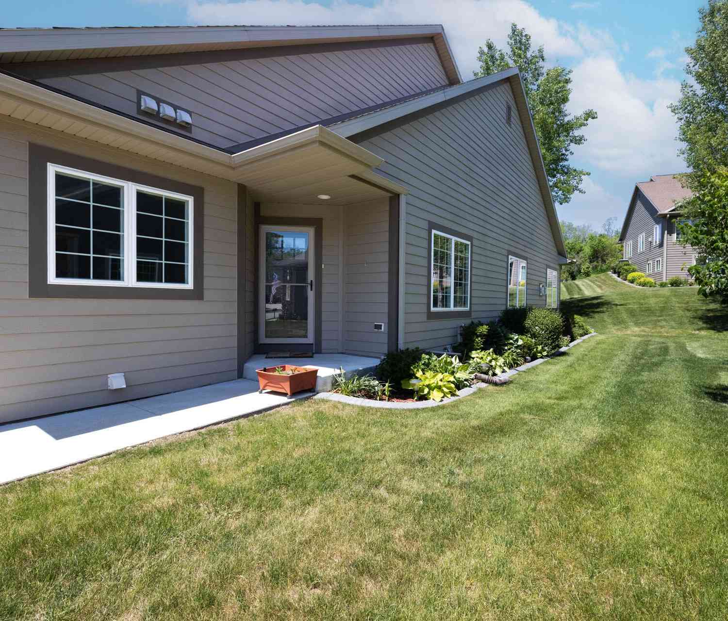 Condo For Sale - 248 Lower Woodford #17<br/> West Bend, WI 53090