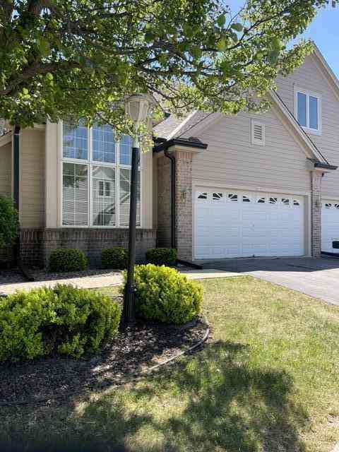 Condo For Sale - 411 Meadowdale #1<br/> Waukesha, WI 53188