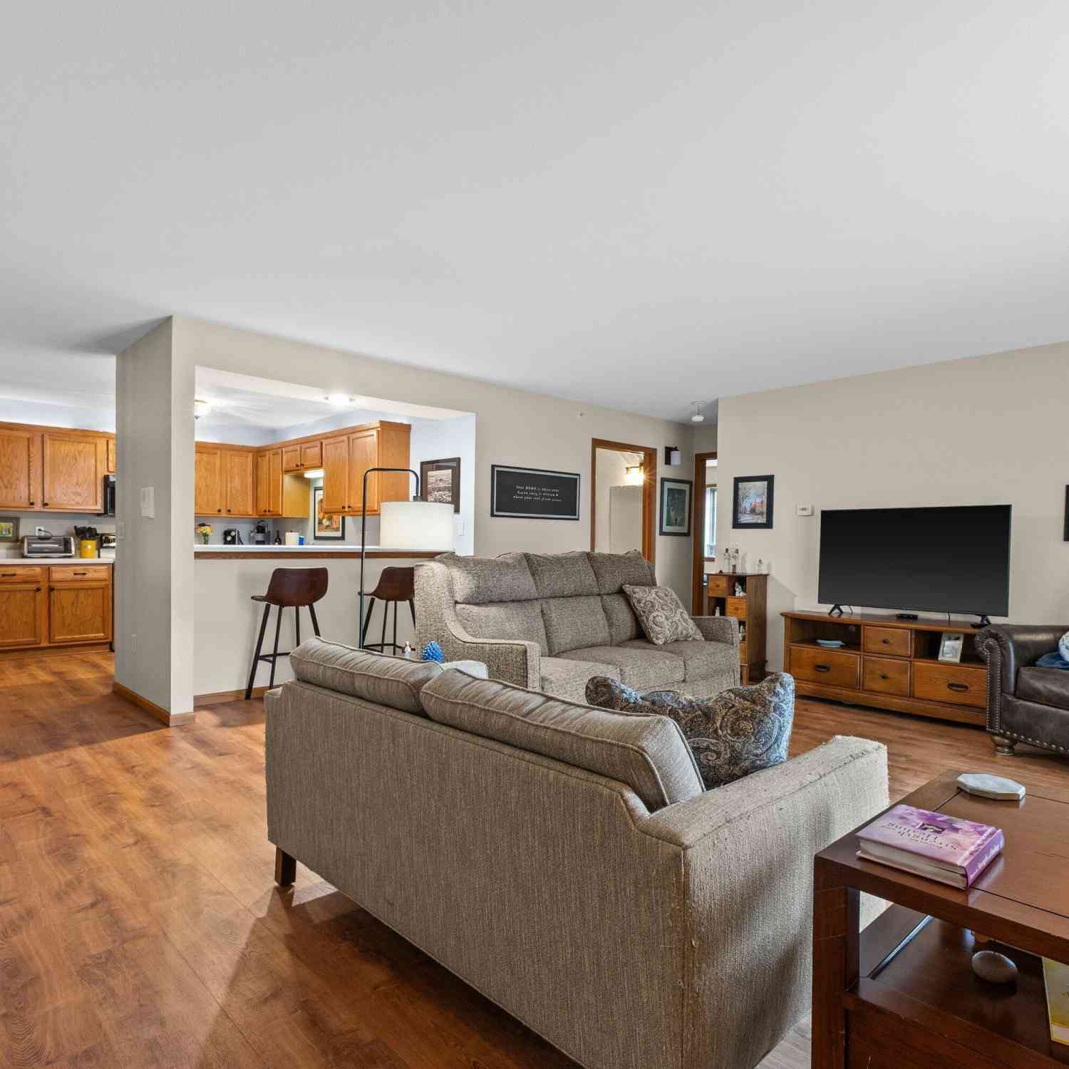 Condo For Sale - 9342 W Loomis #8<br/> Franklin, WI 53132
