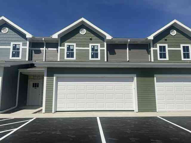 Condo For Sale - 216 Settlers<br/> Jefferson, WI 53549